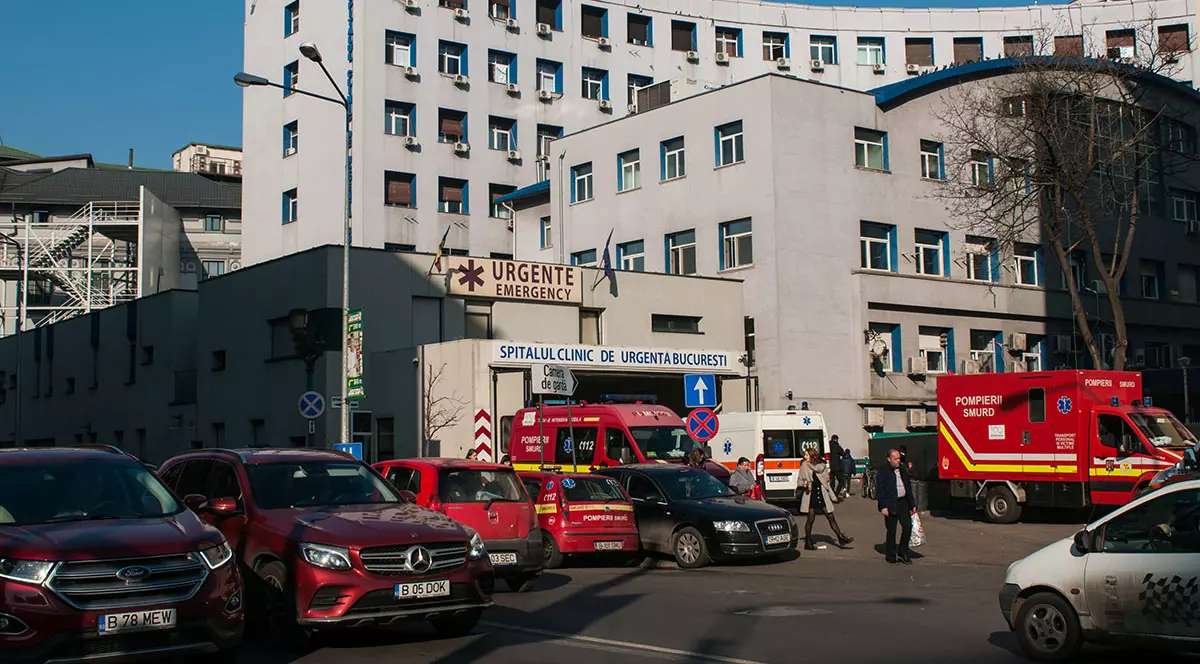 În plină criză, rezidenţi din Spitalul de Urgență Floreasca ameninţă cu demisia sau greva. Cel protejat este un șef de secție, soțul consilierei președintelui Iohannis