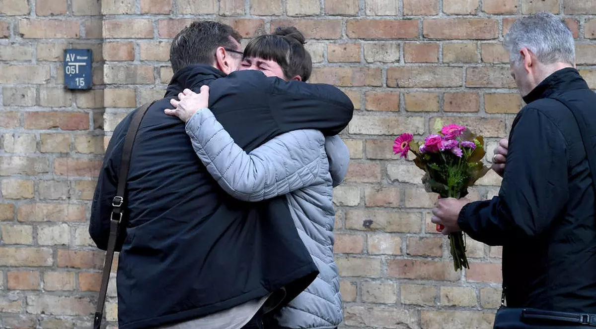 Video |Lecție de viață. După coronavirus ne vom îmbrățișa din nou și vom avea mai multă grijă de noi