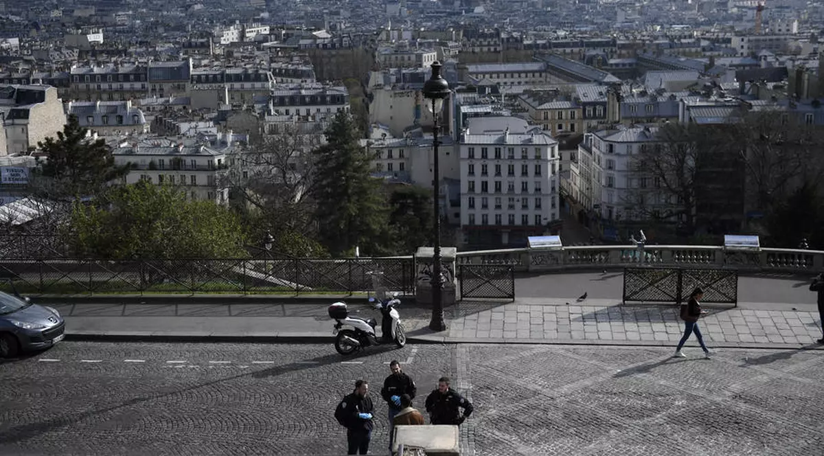 Cum se vede Parisul de la fereastră. Jurnalul unei ziariste românce din Franța în criza coronavirus