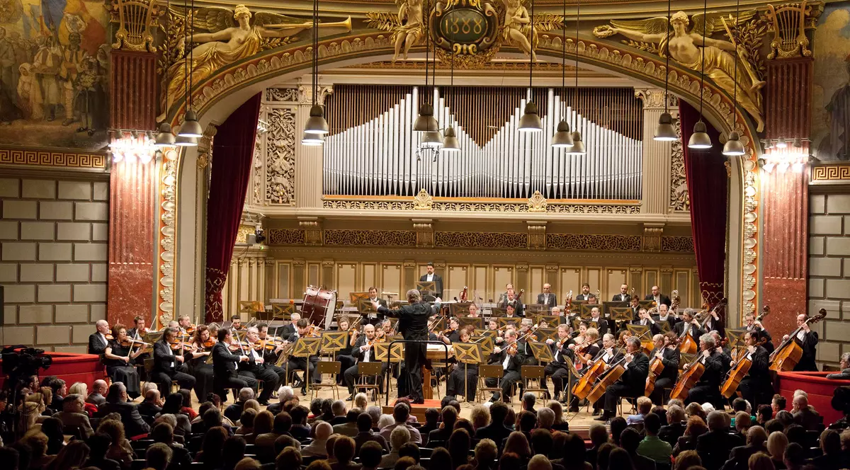 Filarmonica ”George Enescu” debutează din 2 aprilie cu stagiunea online. Programul concertelor
