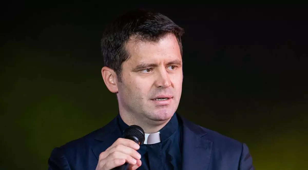 Mesaj de Florii pentru credincioșii romano-catolici: Să descoperim frumusețea rugăciunii în biserica de acasă