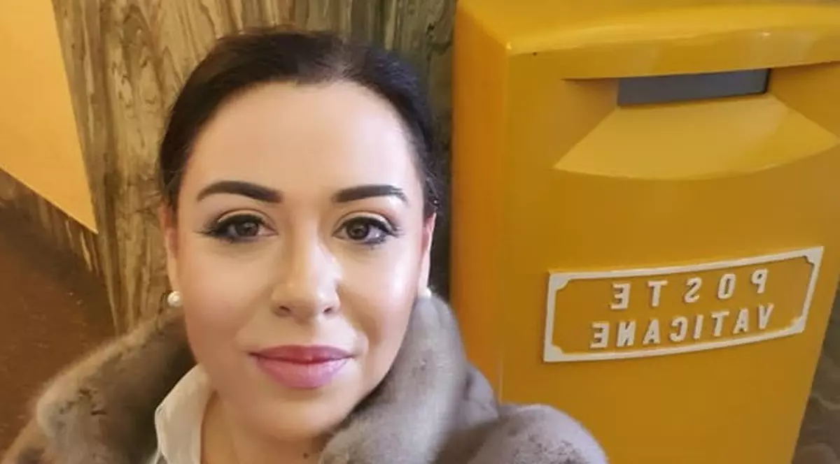 Perioadă dificilă pentru Oana Roman, din punct de vedere financiar. “Mai aveam niște bani, încep să se ducă”