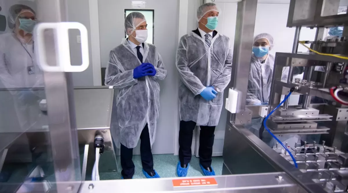 Orban, nu te mai ține de vizite de PR! Taci și muncește!