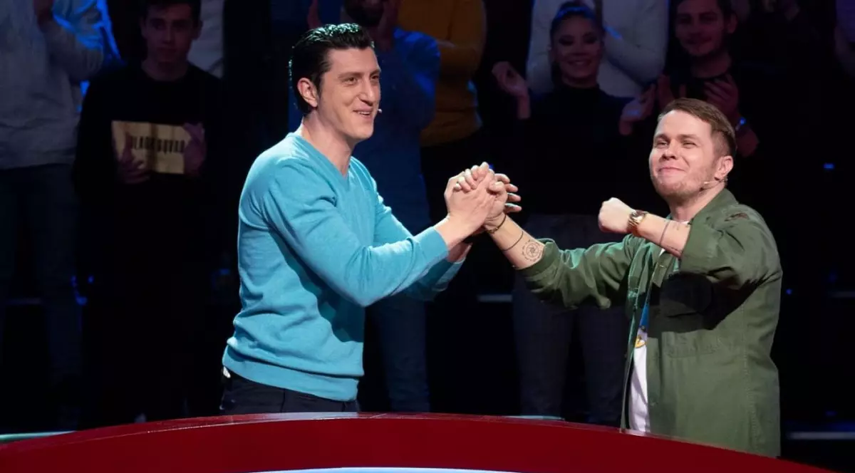 Costi Diță, alias Giani din Las Fierbinți, este un familist convins. “Repet textele cu soția mea, mă ajută”