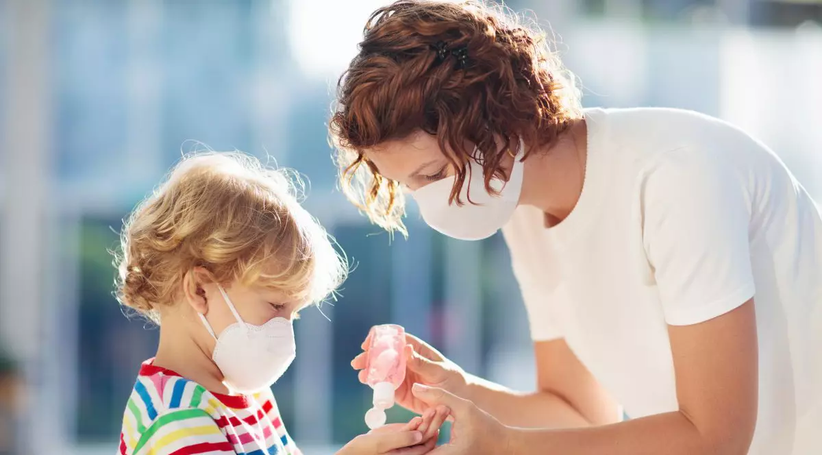 După o izolare de mai bine de o lună, Spania se relaxează: de duminică, copiii sub 14 ani pot ieși din casă