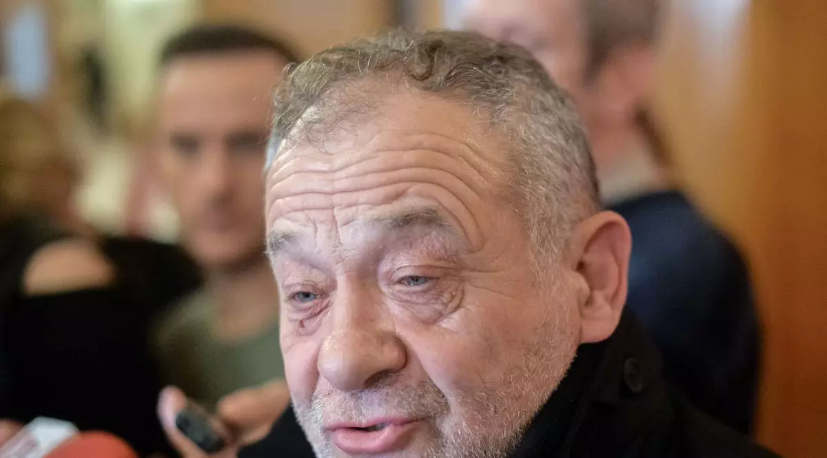 Șeful PSD Vaslui, Dumitru Buzatu, izbucnire nervoasă în ședința Consiliului Județean: ”Vreţi să ne luăm la bătaie? Nu vreau să port mască”