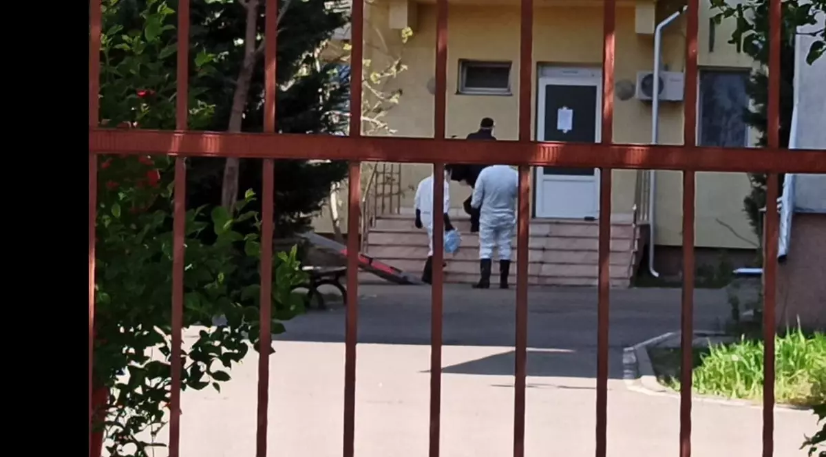 Managerul Spitalului Focşani, care plecase cu laptopul şi cu documentele, a fost luat de Poliţie şi de SMURD de la o pensiune. Mândrilă: „Nu m-am ascuns nicăieri”