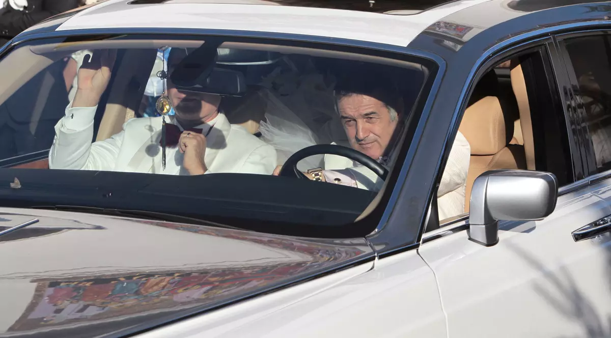 Gigi Becali, oprit de poliție în București. ”Nu aveam nici o declaraţie. Păi ce-i aia?”