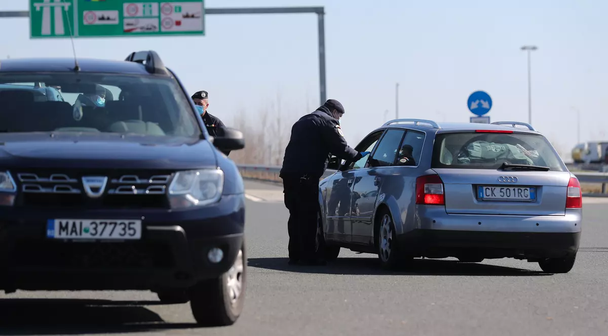 Venit în țară din zona roșie declarat sănătos fără să i se fi luat temperatura