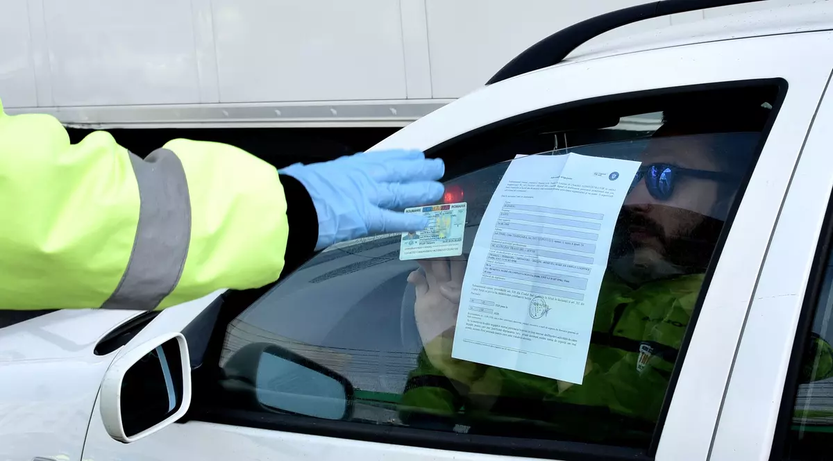 Purtătorul de cuvânt IGPR: Polițiștii nu au normă de amenzi