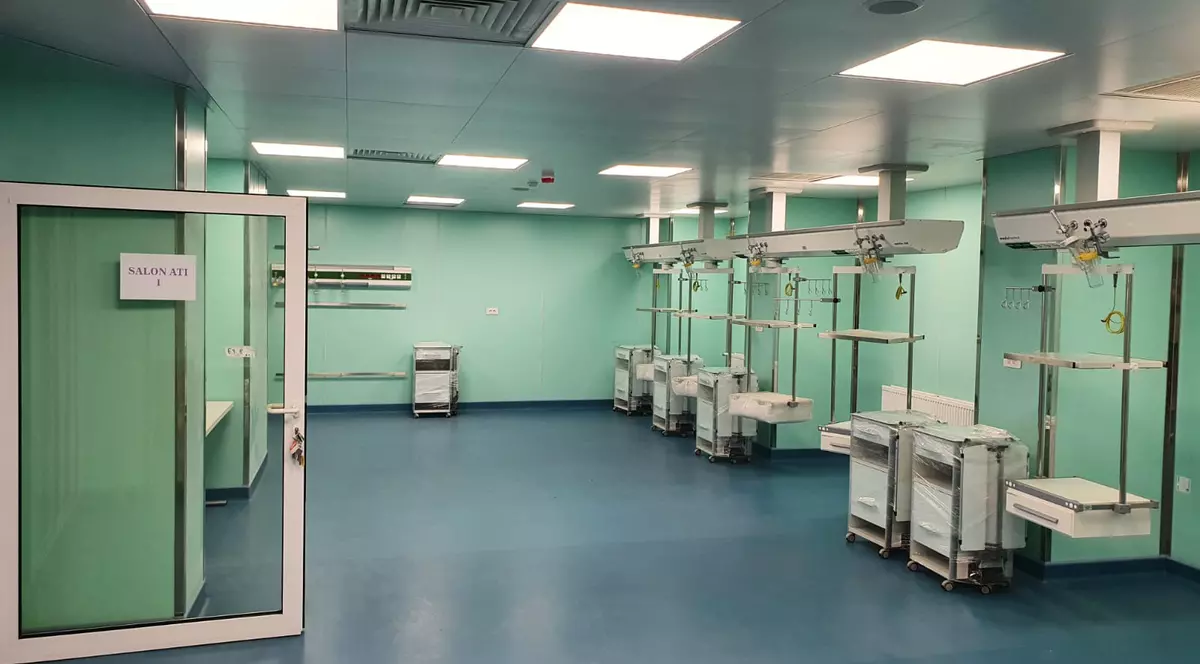 Secția de terapie intensivă își așteaptă aparatele