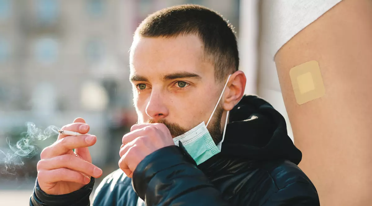Pot plasturii cu nicotină să ne apere de coronavirus? Franța plănuiește să afle