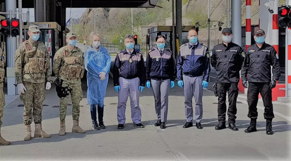 Aproape 14.000 de persoane și 10.000 de autovehicule au trecut prin punctele de frontieră în ultimele 24 de ore