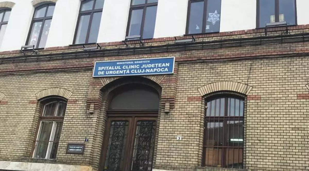 VIDEO | „Podul umilinței” de la Cluj. În ce condiții sunt obligați să muncească medicii de la Spitalul Județean Clinic de Urgență