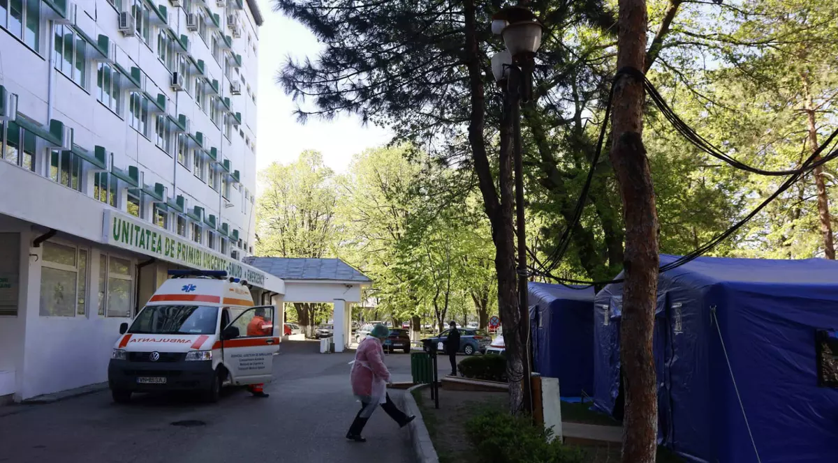 Anchetă în Vrancea, după decesul unui bărbat care a ajuns la spital pentru că nu putea vorbi. A murit la câteva ore de la internare