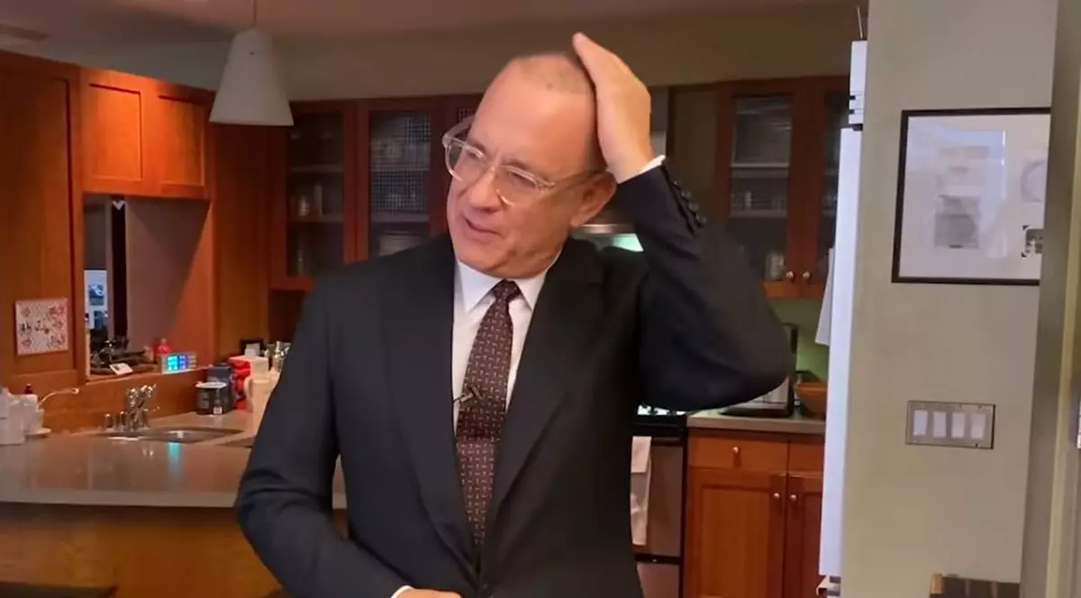 Tom Hanks, prima apariție publică de când s-a îmbolnăvit de COVID-19: „Mă bucur să fiu aici”