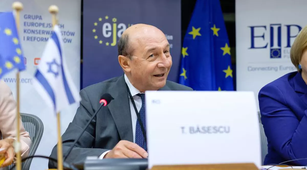 „Este o zi neagră și rușinoasă în istoria Camerei Deputaților” crede Traian Băsescu, după adoptarea tacită a legii autonomiei ținutului secuiesc