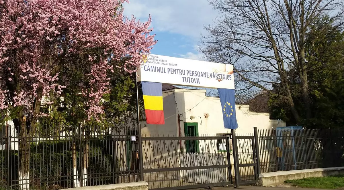 Alertă COVID-19 într-un nou azil, după ce o bătrână a fost depistată pozitiv. Aproape 100 de persoane urmează să fie testate