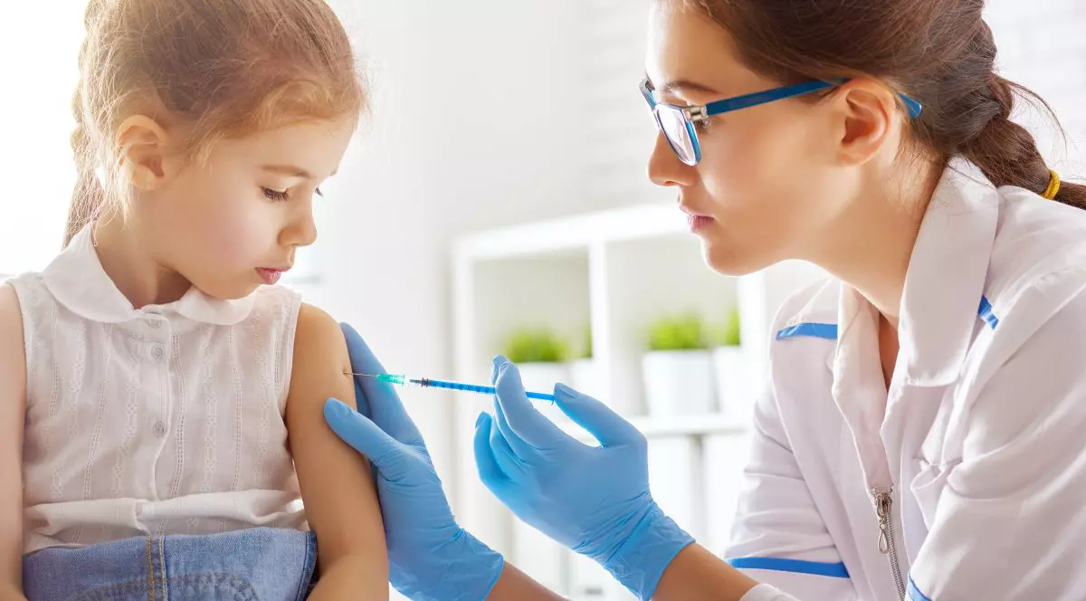 Dozele de ser anti-COVID pentru copiii de 5-11 ani ajung în România pe 25 ianuarie, cu o zi înainte de startul vaccinării