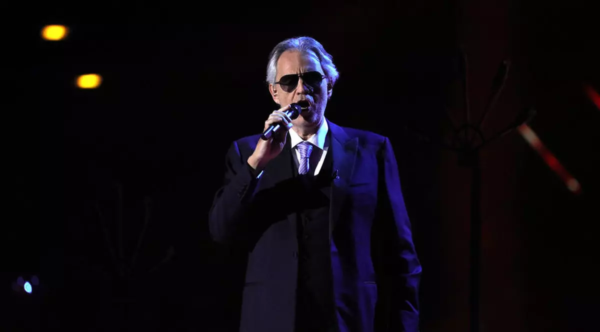 Andrea Bocelli va cânta fără spectatori la Domul din Milano, de Paștele catolic. ”Va fi o ocazie de a ne ruga împreună”