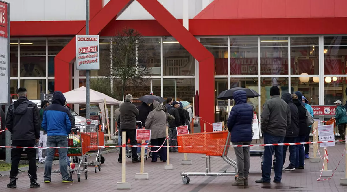 Nemții au golit rafturile magazinelor de pastele italiene. ”Nu este nevoie să faceți stocuri!”