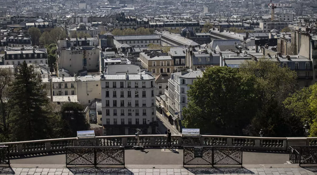 Jurnal de izolare la Paris. Despre anxietate în singurătate