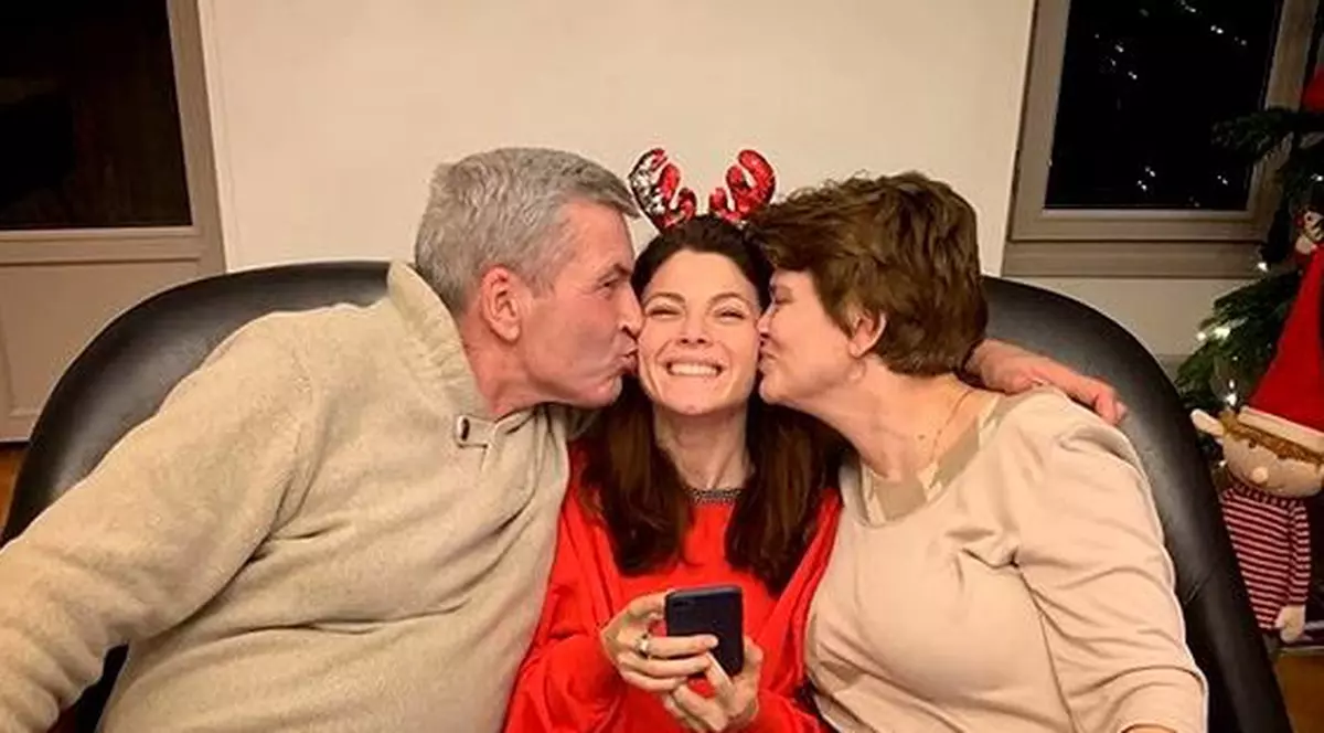 Anca Lungu locuiește la Nisa, părinții ei, în Suceava, cel mai mare focar de infecție cu coronavirus, din țară. “Tatăl meu este într-o situație delicată”