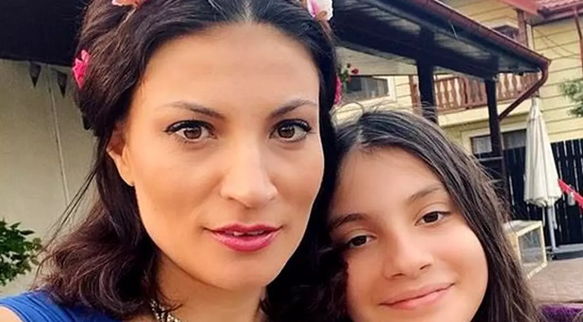 Ioana Ginghină a divorțat în urmă cu un an, iar de două luni se află în izolare cu noul iubit. Cum merge relația lor. “Am mai ars niște frici inutile”