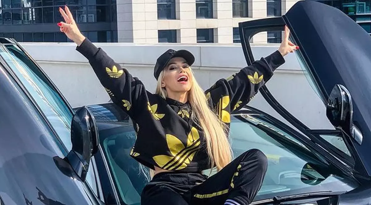 Anda Adam, probleme în trafic, în prima zi de relaxare a restricțiilor. „A venit un domn, îmi bătea în geam disperat”