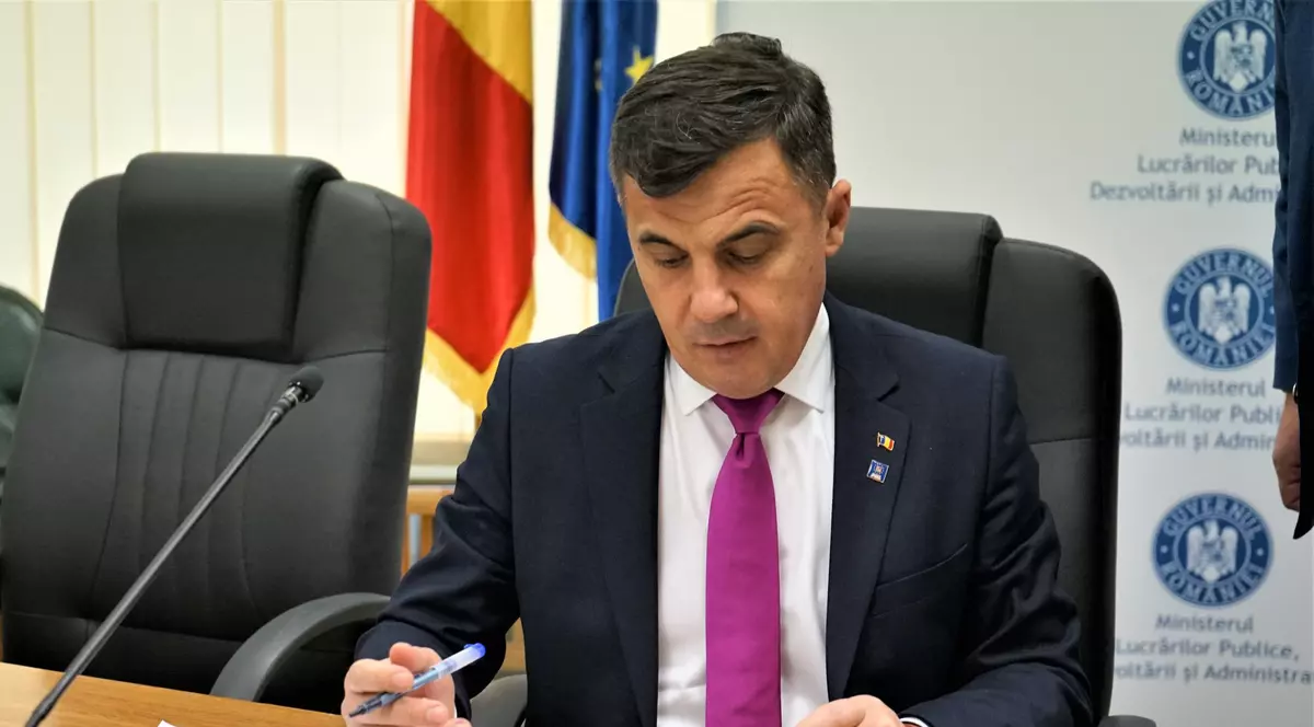 Scandal la examenul organizat de Ministerul Dezvoltării ca să dea afară sute de angajați. Oamenilor le e frică să vorbească oficial, iar ministrul Ștefan cere Libertatea să-și divulge sursele