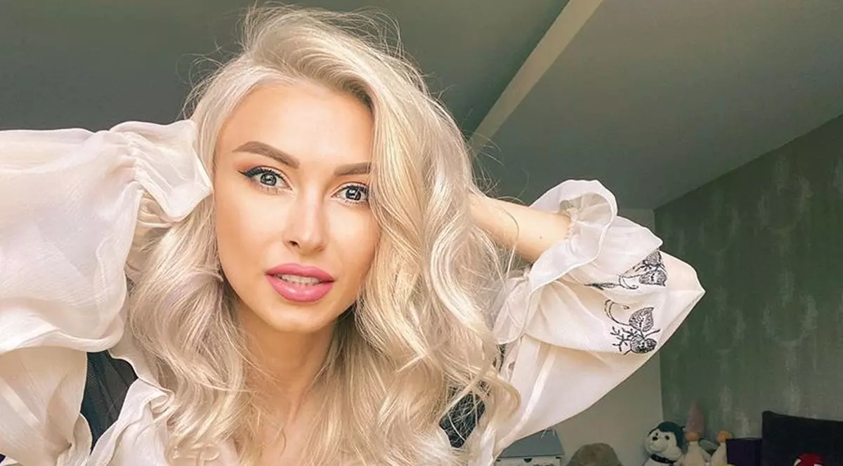 Mesajul transmis de Andreea Bălan după ce s-a spus că s-a împăcat cu Keo. Artista o pune la punct pe Misty. “Le sfătuiesc să tacă și să rămână în anonimat”