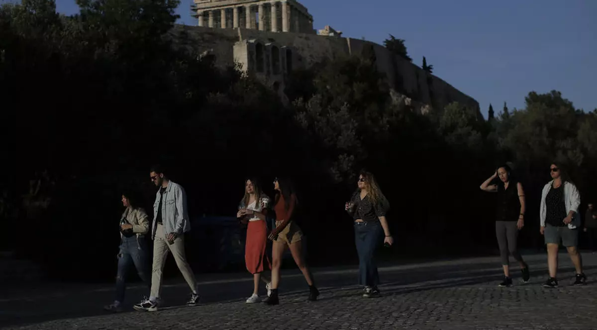 Acropole a fost redeschis luni, după două luni de restricţii