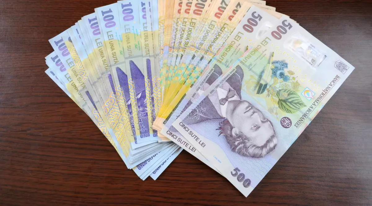 Mesaj către „privilegiații” care urlă după ajutoare de la stat: Haideți să vorbim despre taxarea progresivă a averilor!