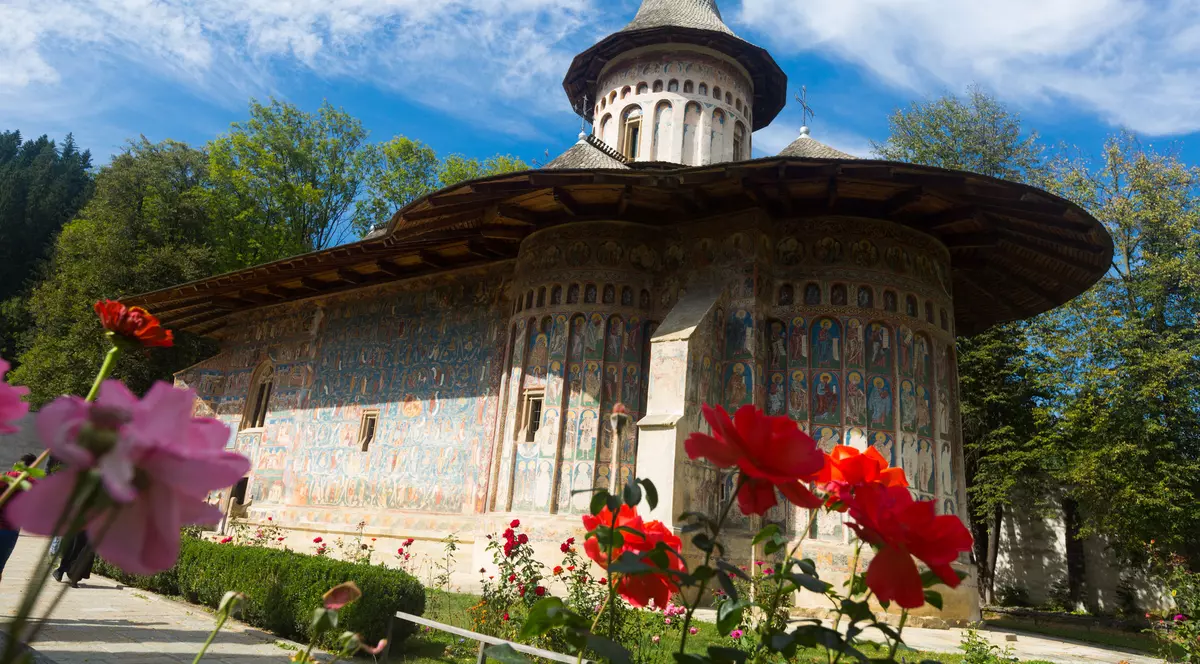 Când sunt Rusaliile 2021- Imagine a unei biserici ortodoxe romanesti