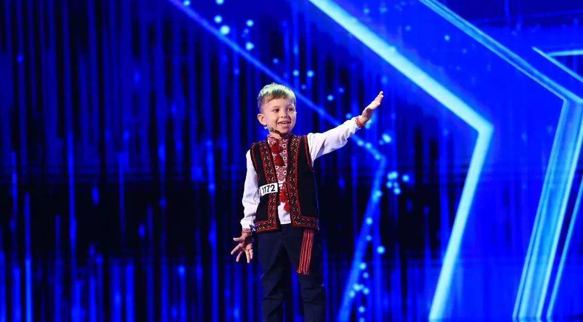 Cine e puștiul care a câștigat premiul de originalitate „Românii au talent”. La 4 ani, Vlad Ciobanu știe aproape 100 de poezii