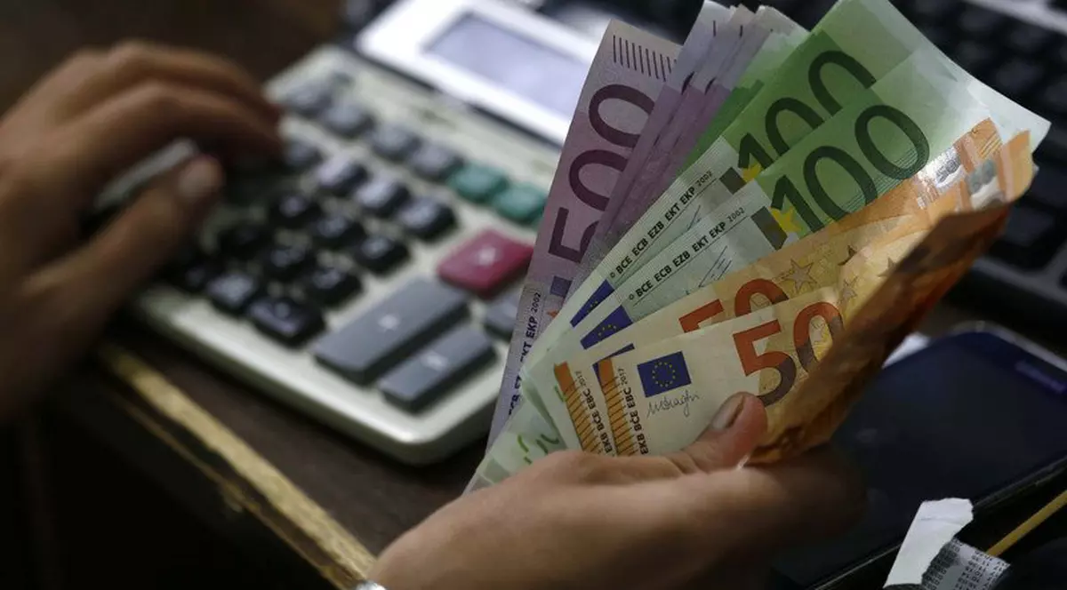 Curs BNR, 3 august 2020. Euro și dolarul au crescut. Care sunt principalele cotații valutare