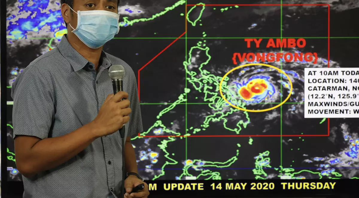 Taifun în Filipine. Virusul complică măsurile de evacuare a zeci de mii de locuitori