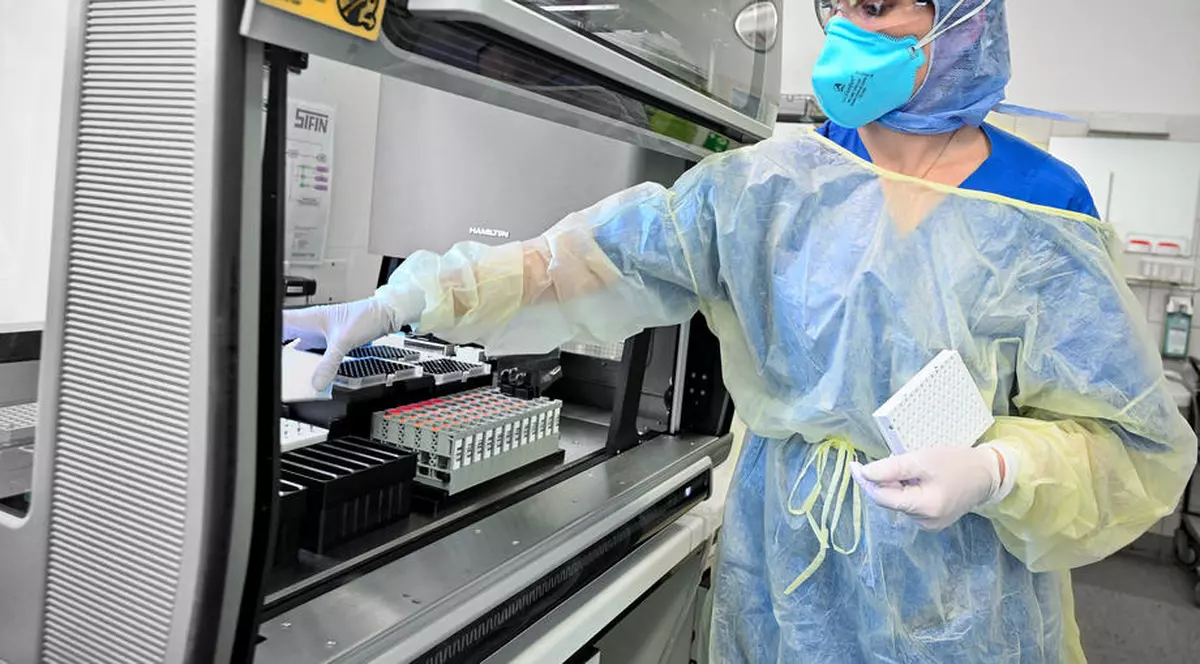 11% dintre persoanele infectate cu COVID-19 sunt angajate în sectorul de sănătate, în Germania