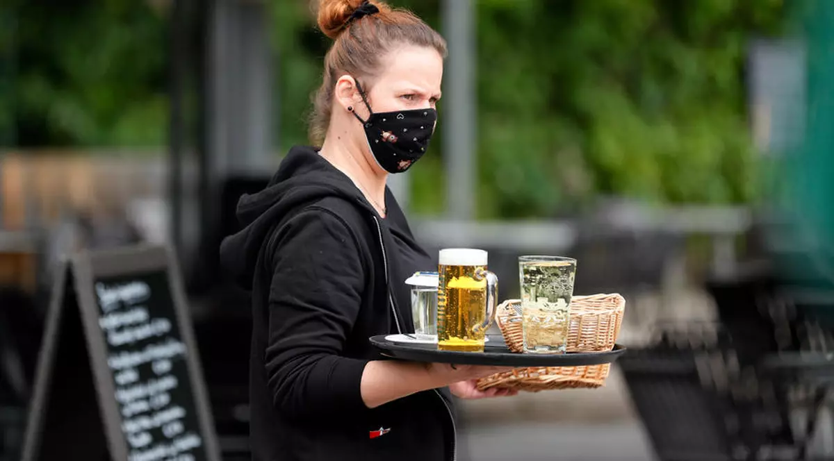 Focar de COVID-19 la un restaurant din nord-vestul Germaniei