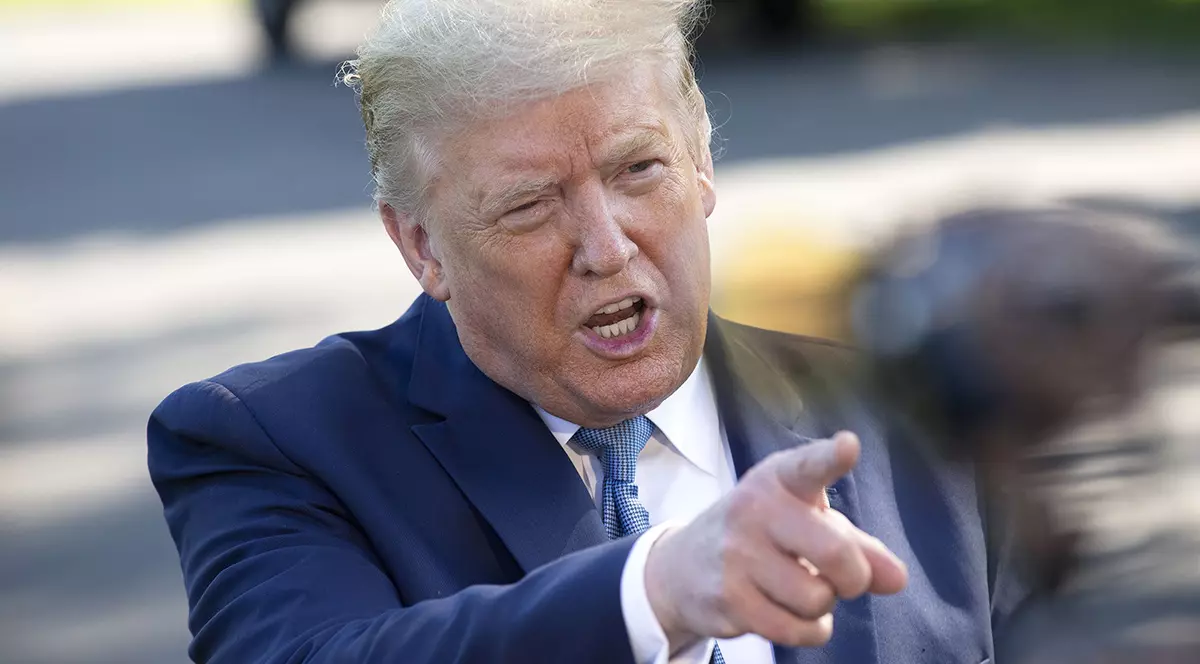 Donald Trump spune că ia preventiv hidroxiclorochină, deși nu este bolnav de COVID-19, iar medicamentul are rezultate contradictorii