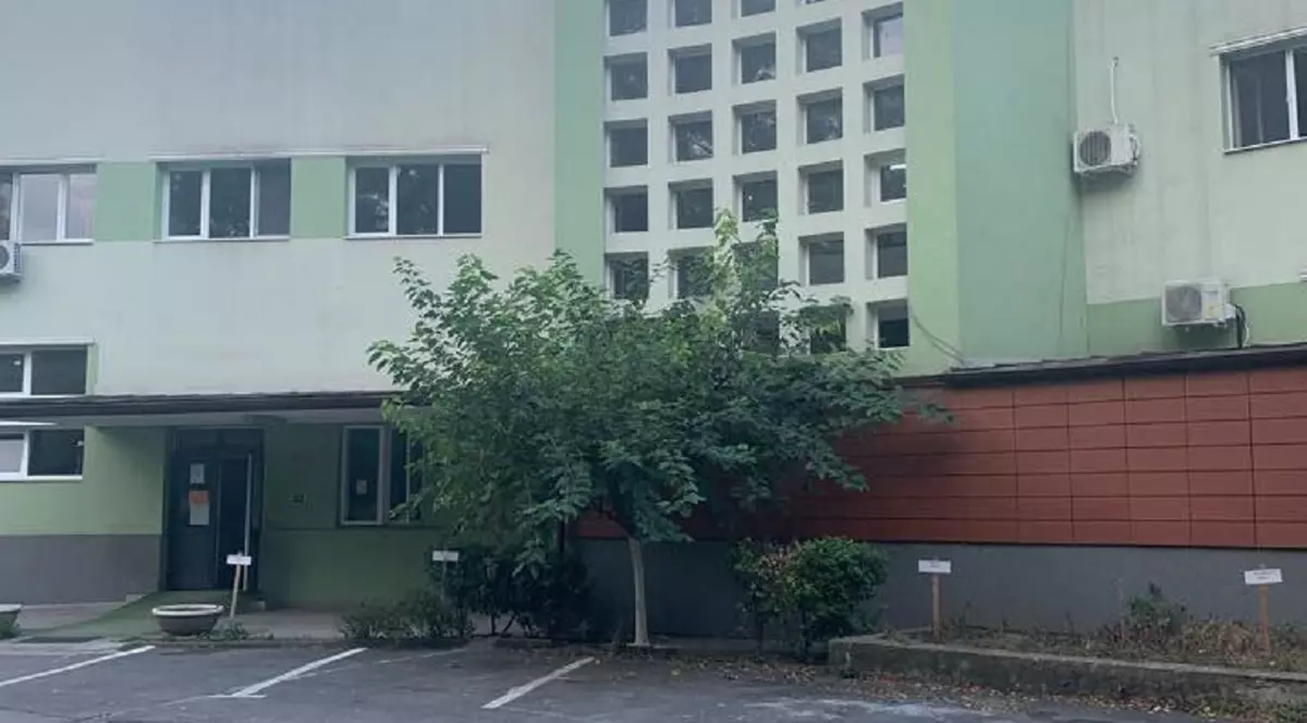 Un chirurg de la Nasta, în izolare după ce a operat alături de o asistentă depistată pozitiv cu COVID-19