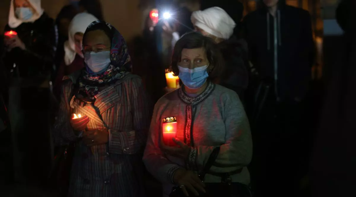 Klaus Iohannis: „În noaptea de Înviere vor fi mai puţine restricţii”. Oamenii nu trebuie să completeze declarație