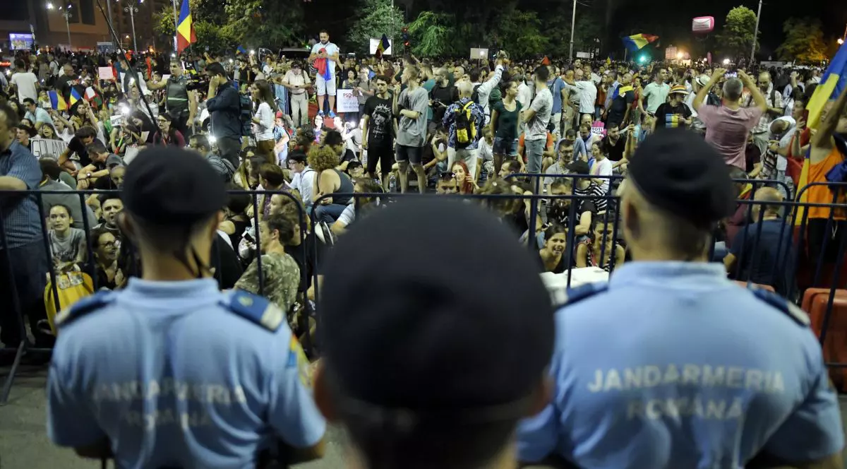 Jandarmeria București are conturile blocate după ce a pierdut mai multe procese cu protestatarii care au contestat amenzile