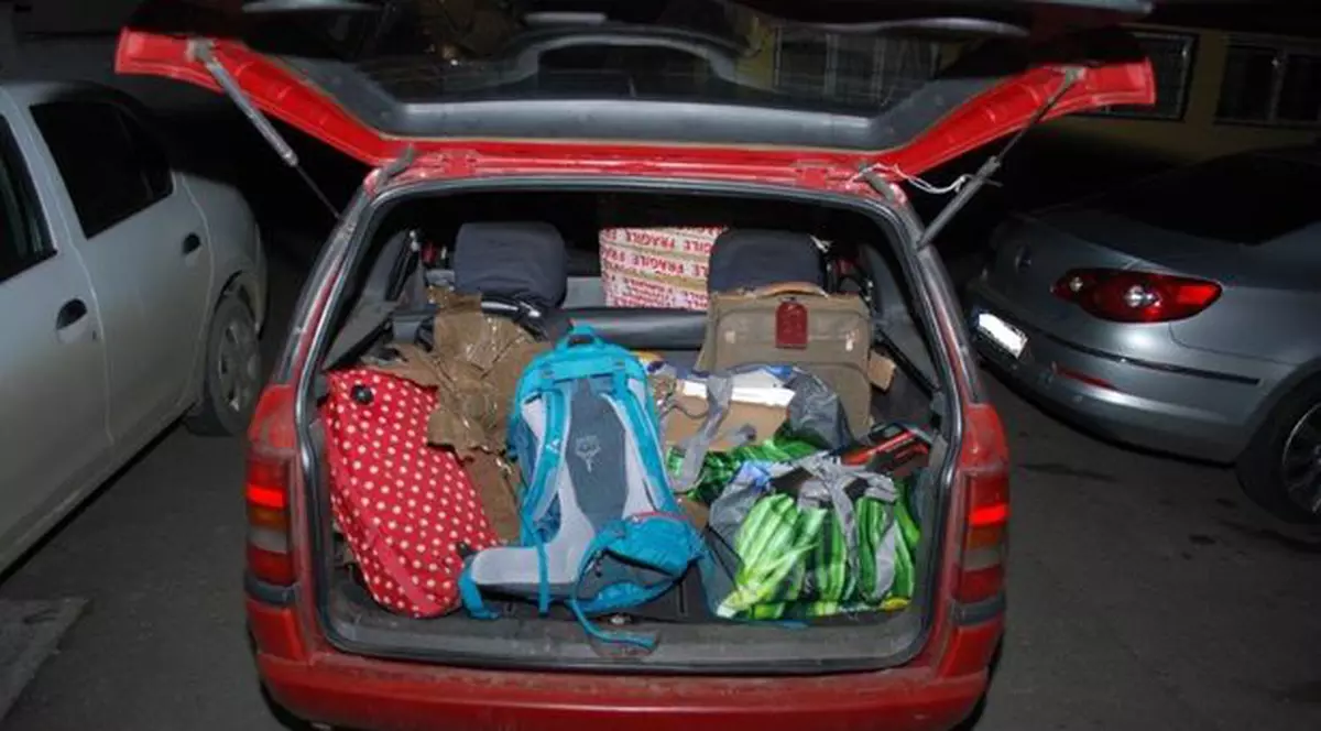 Un hoț care a furat medaliile unui veteran de război britanic a fost prins cu ajutorul polițiștilor români