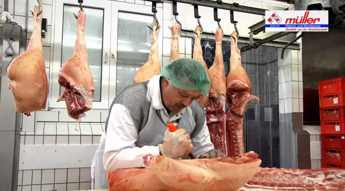 Încă 80 de muncitori de la abatorul din Pforzheim s-au infectat cu coronavirus. Peste 500 de români lucrează la abatorul din Germania, iar 200 erau deja bolnavi