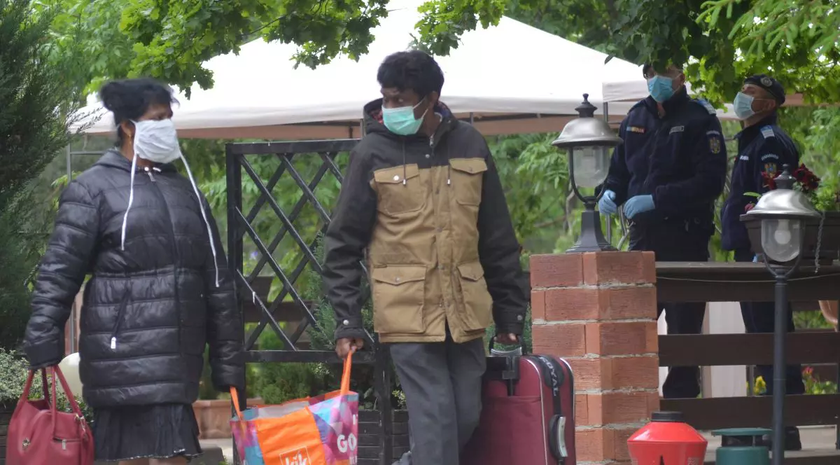 Muncitorii srilankezi, la plecarea din Botoșani