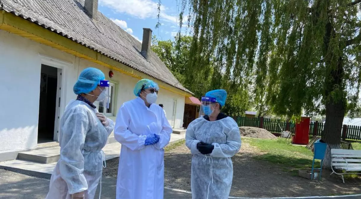 Focar uriaș de COVID-19 în județul Neamț: 167 de cazuri la un centru pentru persoane cu handicap