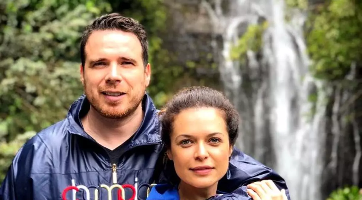 Raluca Lăzăruț a născut în secret, în urmă cu 4 luni. Prima imagine cu bebelușul. „Faceți cunoștință cu Gemma, mica mea bijuterie”