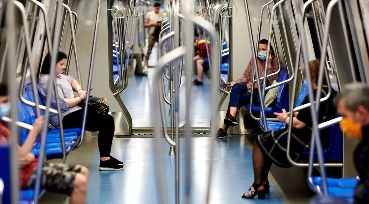 Alertă cu bombă la stația de metrou Eroilor. Toți călătorii au fost evacuați