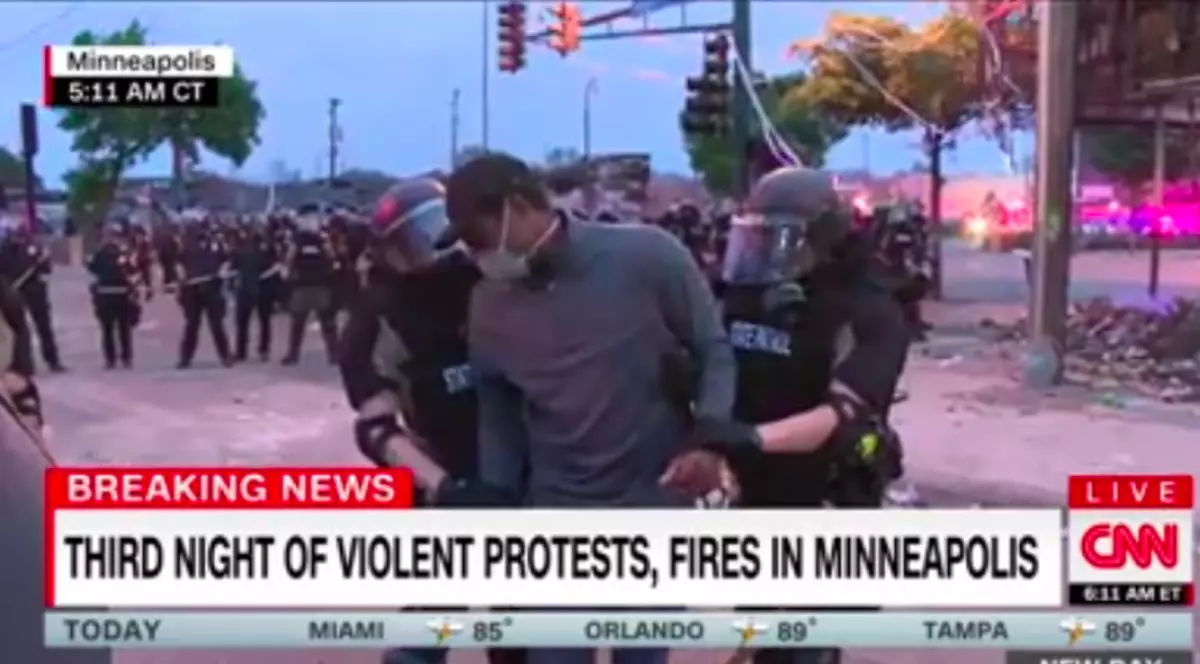 VIDEO Jurnaliști CNN au fost  arestați în direct, în timpul protestelor din Minneapolis